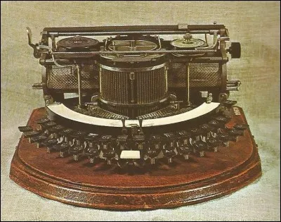 Qui est l'inventeur de la machine à écrire ?