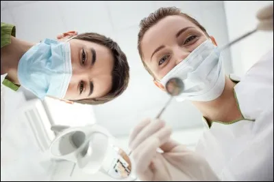 Quel docteur s'occupe des dents ?