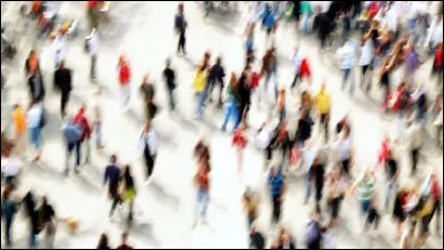 Quel mot ou phrase latine se traduit par "pour le bon public" ?