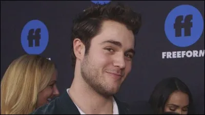 Pourquoi Jake choisit-il de changer d'actrice principale ?