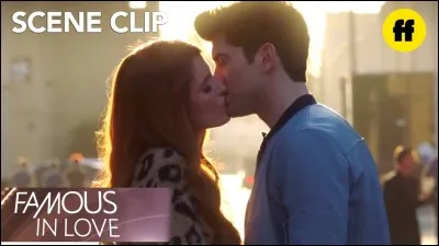 La veille d'une audition importante pour Paige, elle a suivi Jake lors d'une soirée et a bu pour convaincre un réalisateur pour le film de Jake et a fini trop saoule pour aller à son audition. Qui a ramené Paige chez elle et a dormi chez elle ?