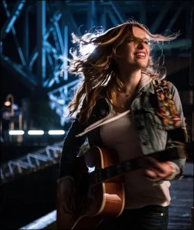 Pourquoi Katie ne dit-elle rien à Charlie à propos de sa maladie ?