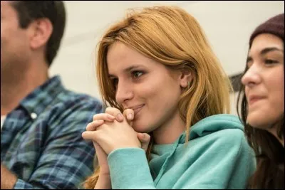 Quel succès récolte la vidéo de Katie que Charlie a postée ?