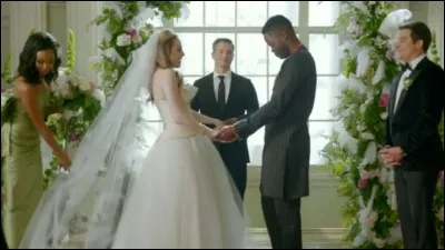 Dans le quinzième épisode, le père de Blake meurt brutalement. Après avoir signé les contrats de mariage, Fallon explique à Jeff que le mariage est illégal étant donné qu'elle est déjà mariée, Jeff n'obtient donc aucune part de Carrington Atlantic. Mais combien de pourcents de ColbyCo Fallon a-t-elle obtenus ?