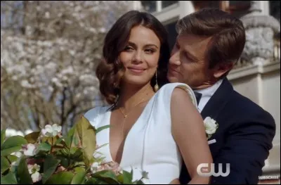 Quel poste Blake offre-t-il à Fallon ?