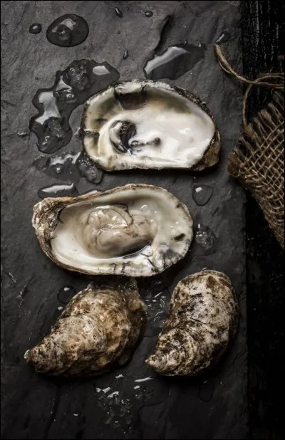 Des huîtres. En 1970 une maladie a entièrement décimé la population d'huîtres creuses françaises. De quel pays en a-t-on importé ?