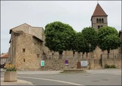 Je vous emmène en Auvergne-Rhône-Alpes, à Rozier-Côtes-d'Aurec. Commune dans les Monts du Forez, elle se situe dans le département ...