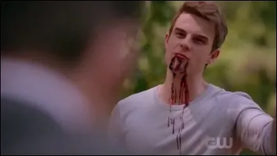 Kol était .... avant d'être un vampire