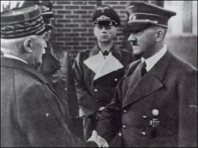 La France vaincue signe l'armistice avec l'Allemagne le...