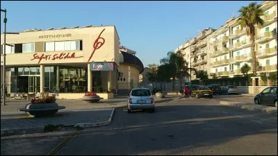 Où Scafati est-elle située ?