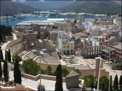 Où Carthagène est-elle située ?