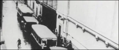 Ce 16 juillet au matin débute la "rafle du Vel d'hiv" : plus de 13 000 juifs sont arrêtés à Paris par la police française. En quelle année était-ce ?