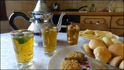 De quelle région du monde est originaire le thé à la menthe ?