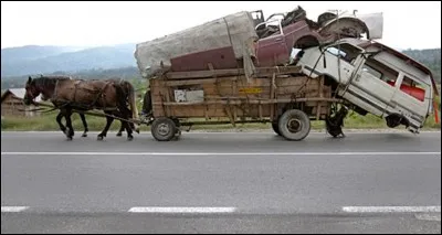 Que signifie Azalaï ou Taghlamt en langue Tamasheq ?