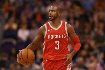 Quel est le nom de ce basketteur ?