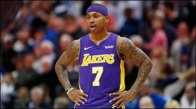 Quel est le nom de ce basketteur ?