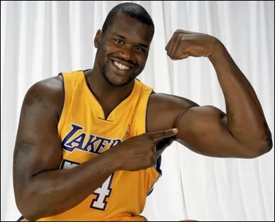 Quel est le nom de ce basketteur ?