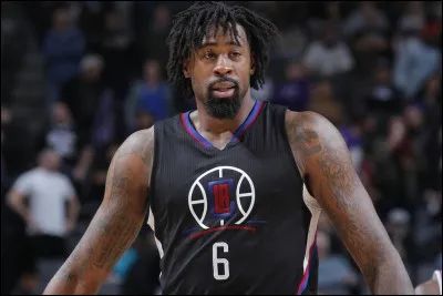 Quel est le nom de ce basketteur ?