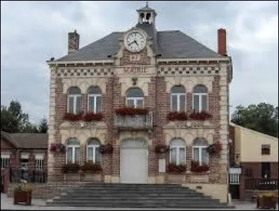Je vous emmène dans les Hauts-de-France, à Souchez. Ville de l'arrondissement de Lens, elle se situe dans le département ...