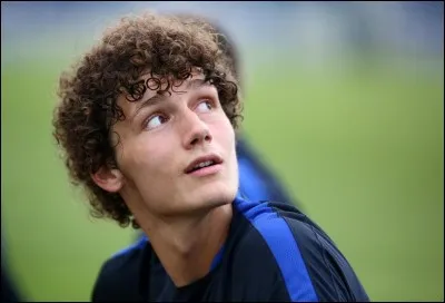 A quelle position Benjamin Pavard peut-il évoluer ?