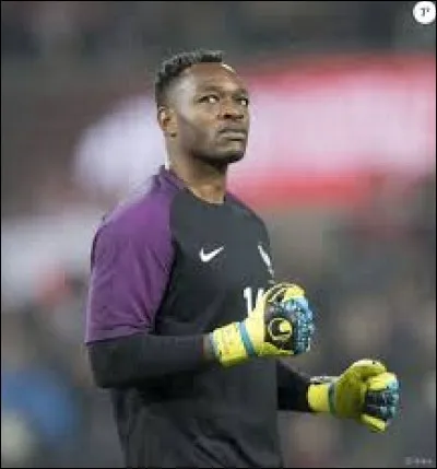 Qui est le joueur le plus vieux de cette équipe ?