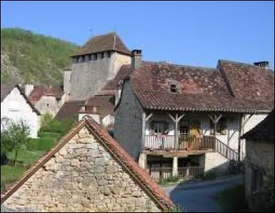 Nous sommes maintenant en Occitanie, à Saint-Sauveur-la-Vallée. Petit village de 42 habitants, dans le parc naturel régional des Causses du Quercy, il se situe dans le département ...