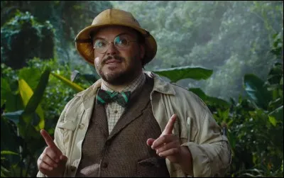 Que dit Bethany dans le jeu quand elle voit son reflet dans l'eau ?