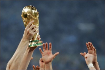 Quelle équipe détient le plus grand nombre de participations à la Coupe du monde de football ?