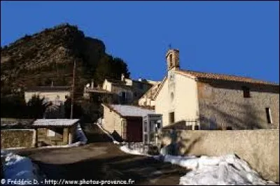 Petit village Haut-Alpin de 58 habitants, Sainte-Colombe se situe en r&eacute;gion ...