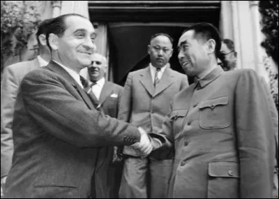 Ce 21 juillet, les accords de Genève mettent fin à la guerre d'Indochine. En quelle année était-ce ?