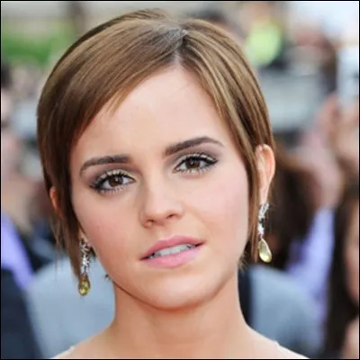 Où est née cette célèbre actrice anglaise du nom d'Emma Watson ?