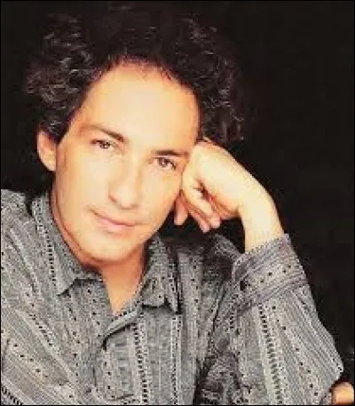 Le vrai nom de famille du chanteur Michel Berger était Hamburger.