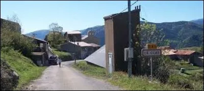 Petit village d'Occitanie de 32 habitants, Le Clat se situe dans le département ...