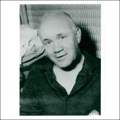 Quelles sont les années de naissance et de mort de Jean Genet ?