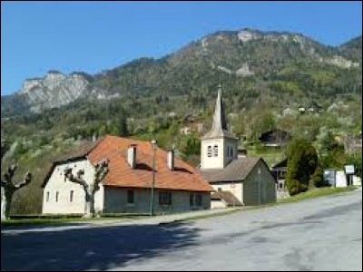 Cette courte semaine de balade commence en Haute-Savoie, à Ayse. Ville de la vallée de l'Arve, elle se situe en région ...