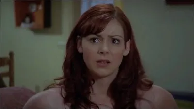 Dans la saison 2, comment Charlotte perd-elle ses pouvoirs ?