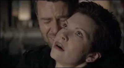 Pourquoi Victoria Argent, mère d'Allison, épouse de Chris Argent et chasseuse de loups-garous se donne-t-elle la mort ?