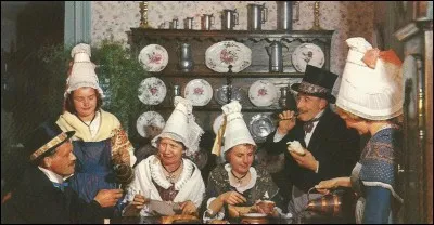 Ce groupe folklorique "Médion" est de Domfront, dans le département de...