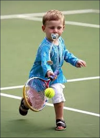 Qui est le plus jeune vainqueur d'un tournoi du Grand Chelem à 16 ans, 3 mois et 27 jours ?
