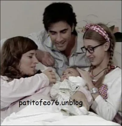 Le bb est le petit frre de :