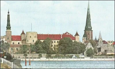 Quelle est la capitale de la Lettonie ?