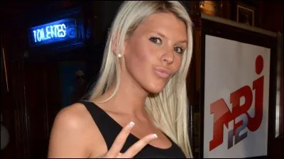 Elle est dans ''Les Anges'' .