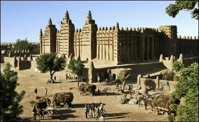 Combien y a-t-il de "A" dans la capitale du Mali ?