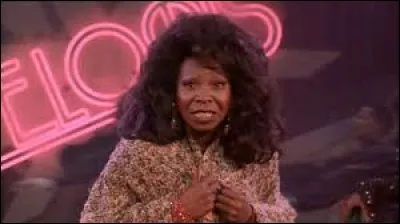 Pour quelle raison cette femme va se déguiser en nonne à l'église ?