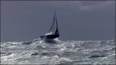 Quel est le nom de la course du tour du monde en solitaire à la voile en monocoque sans escale et sans assistance ?