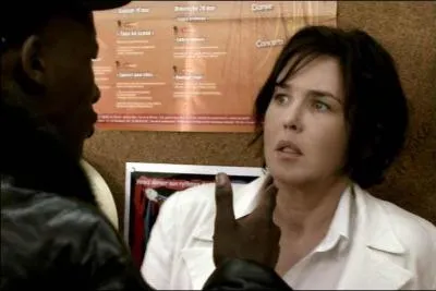 Un trs beau rle ou elle est Sonia Bergerac ...