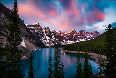 Ce pays d'Amérique du Nord a obtenu son indépendance le 1er juillet 1867. Lequel ?