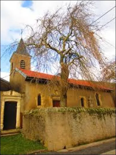 Voici l'église Saint-Michel d'Hannocourt. Petit village Mosellan de 22 habitants, il se situe en région ...