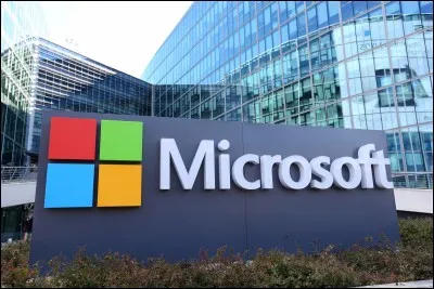 Qui est le patron et le fondateur de Microsoft ?