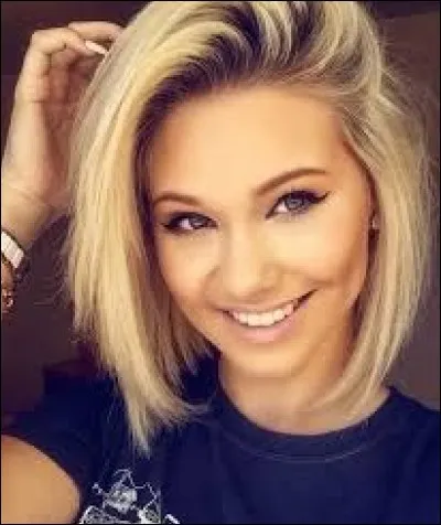 Tu vois ton mec qui complimente la coupe de ta meilleure amie en disant : "Tu es encore plus jolie qu'avant !" Comment réagis-tu ?